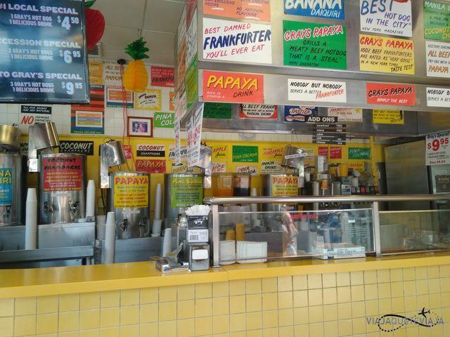 Interior de Gray´s Papaya