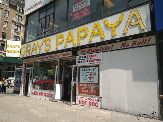 Fachada de Gray´s Papaya