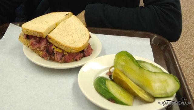 Pastrami en Kat´s Delicatessen